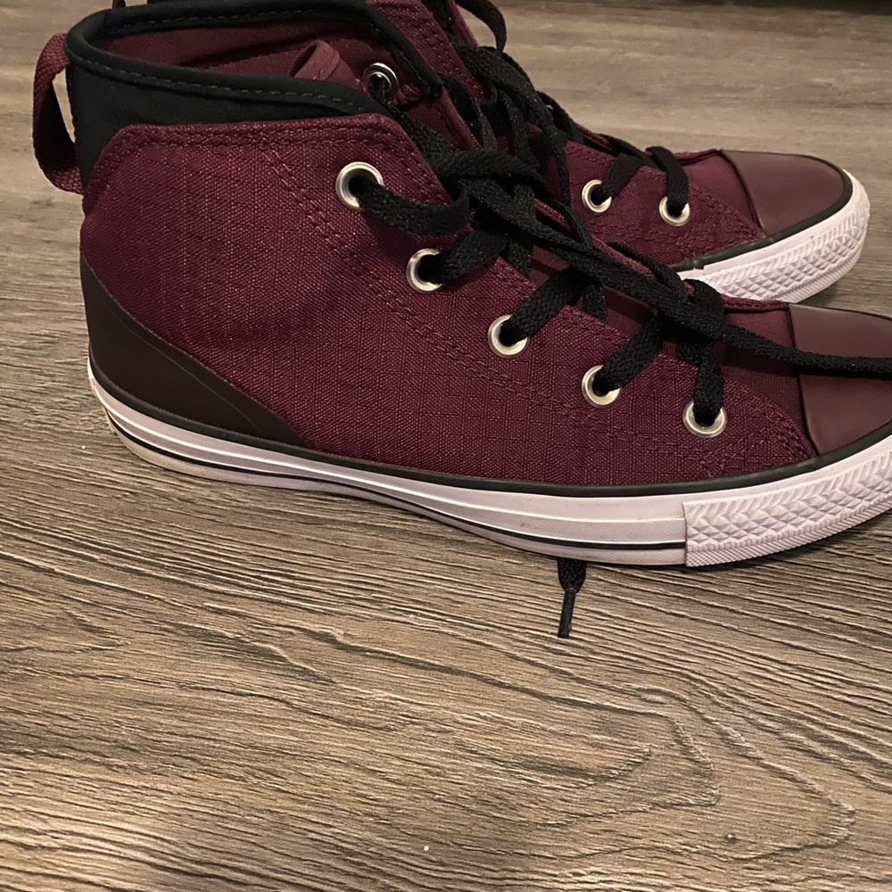 Converse - Picture 3 of 6